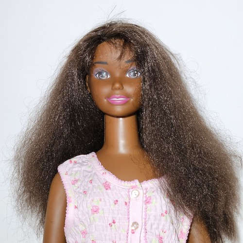 Rara barbie afroamericana alta - rara,